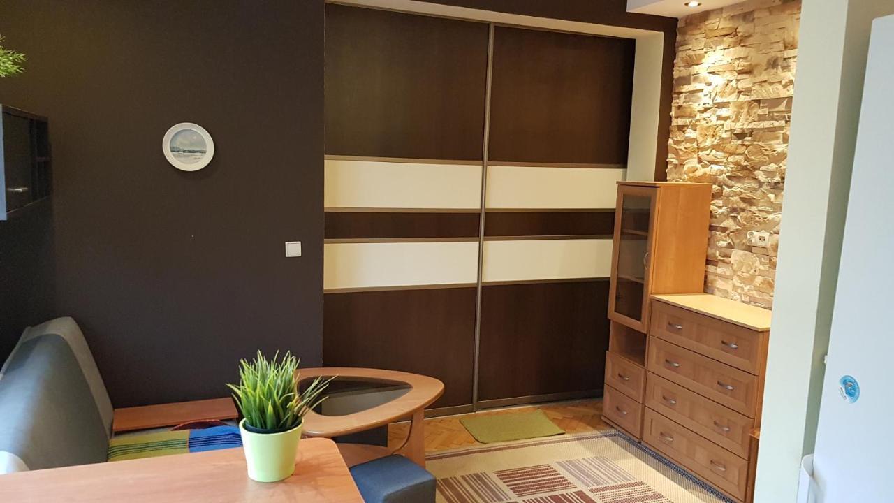 Mirella Centrum Gdyni Gdynia Bagian luar foto
