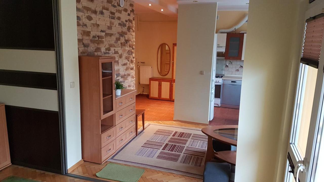 Mirella Centrum Gdyni Gdynia Bagian luar foto